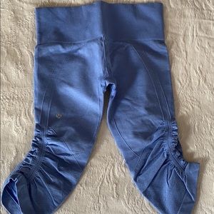 Lululemon In the Flow Crops